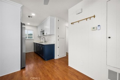 Welcome to this newly updated 2 bedroom/1 bath condo in the - photo 6
