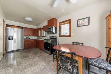 Discover refined comfort in this single-family home, perfectly - photo 6