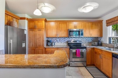 Perfectly positioned in Wailea Ekolu! The incredible ground - photo 17