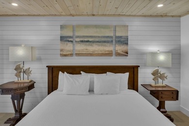 Fully renovated and rental ready 3BR 2.5BA lakefront condo in - photo 20
