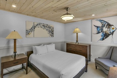 Fully renovated and rental ready 3BR 2.5BA lakefront condo in - photo 27