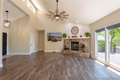 Newly updated lakefront home in Four Seasons with Brand New Roof - photo 7