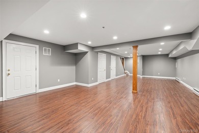 Beautifully updated three-bedroom, two-and-a-half-bathroom condo - photo 11