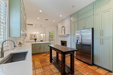 Tampa Palms' highly sought-after STONINGTON, this beautifully - photo 13