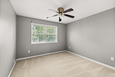 Beautifully updated three-bedroom, two-and-a-half-bathroom condo - photo 13