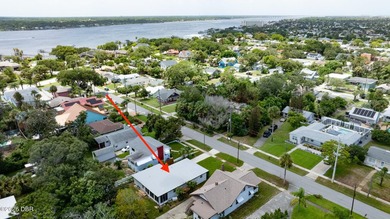 Move right into this charming beachside bungalow, perfectly - photo 22