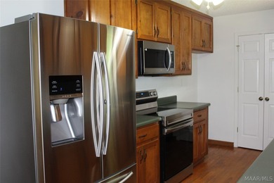 Welcome to 6273 Honoraville Road! This charming home spans 1,344 - photo 4