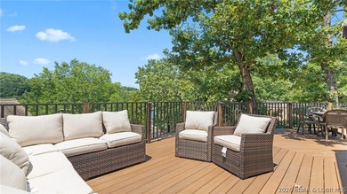 Welcome to this beautifully updated 3-bedroom, 2.5 bath - photo 4