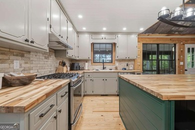Awesome Lake Sinclair home in one of the best locations on the - photo 10