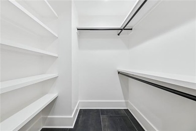 Exclusive Park Island waterfront residence completely remodeled - photo 23