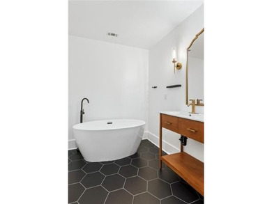 Exclusive Park Island waterfront residence completely remodeled - photo 28