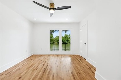 Exclusive Park Island waterfront residence completely remodeled - photo 31