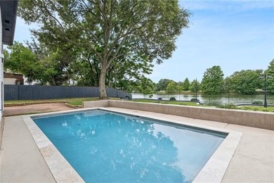 Exclusive Park Island waterfront residence completely remodeled - photo 36