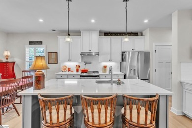 For a private showing please call Laurie Hughes. This - photo 8