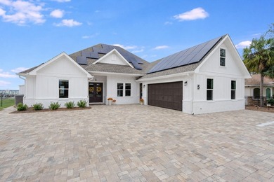 Bayfront Luxury. Endless Horizons. Waterfront Living. No HOA. A - photo 3