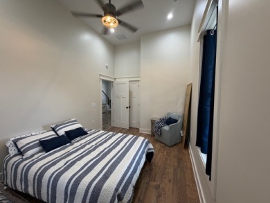 Exceptional Build! Dock Space Approved! 4 Bed 2.5 bath. - photo 21