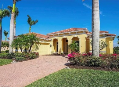 Lake Home For Sale in Fort Myers, Florida