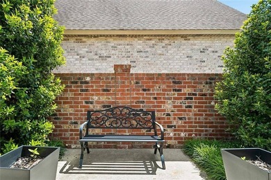 Welcome to refined living in a desirable gated community just - photo 4