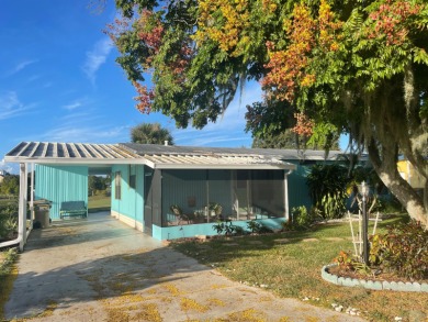 Lake Home For Sale in Grand Island, Florida