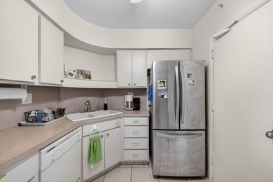 OUTSTANDING VALUE WITH LOVELY VIEWS OF POOL, DOWNTOWN FORT - photo 22