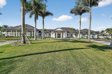 Beautiful 2024 construction, 3 bed/2.5 bath + den, home - photo 29
