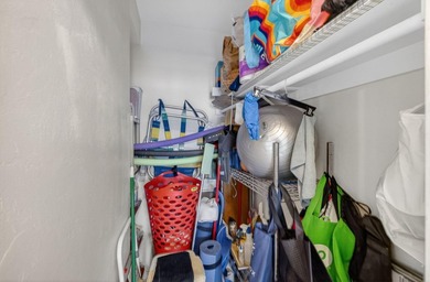 OUTSTANDING VALUE WITH LOVELY VIEWS OF POOL, DOWNTOWN FORT - photo 33