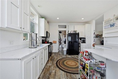 Acreage, views, and two homes on one large lot. Panoramic - photo 6