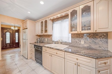 Welcome to this charming Whitestone ranch offering comfort - photo 14