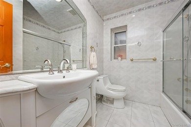Welcome to this charming Whitestone ranch offering comfort - photo 18