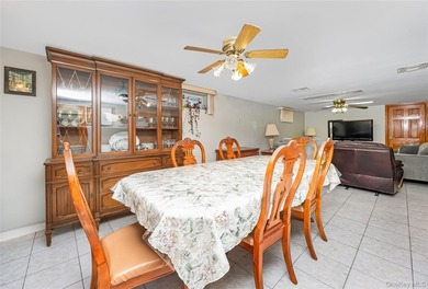 Welcome to this charming Whitestone ranch offering comfort - photo 22