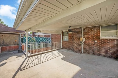 Welcome to this charming Whitestone ranch offering comfort - photo 25