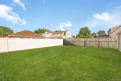 Welcome to this charming Whitestone ranch offering comfort - photo 28