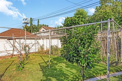 Welcome to this charming Whitestone ranch offering comfort - photo 31
