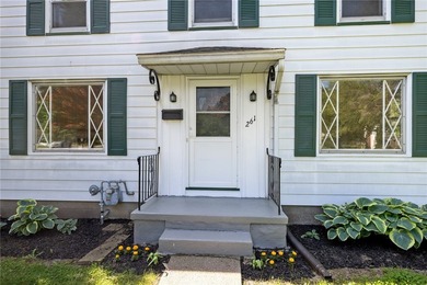 Classic Colonial in the heart of Irondequoit! Situated on a - photo 4