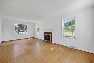 Classic Colonial in the heart of Irondequoit! Situated on a - photo 5