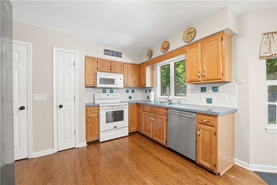 Tucked away on a private cul-de-sac in the highly desirable West - photo 11