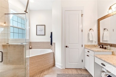 Experience the perfect blend of comfort, elegance, and lifestyle - photo 25