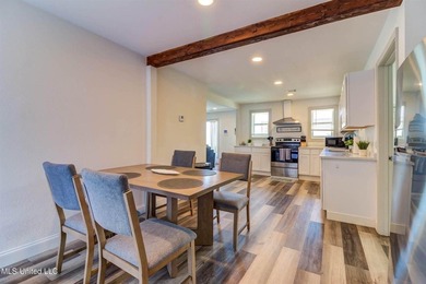 Being sold fully furnished!! This lovely four-bedroom - photo 9