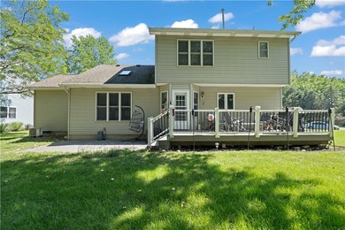 Tucked away on a private cul-de-sac in the highly desirable West - photo 34