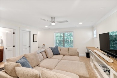 Experience the perfect blend of comfort, elegance, and lifestyle - photo 35