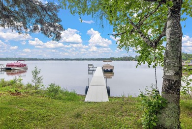 Amazing opportunity to own this property on Round Lake with 100 - photo 4