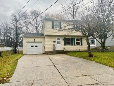Lake Erie Home Sale Pending in Erie Pennsylvania