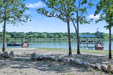 1,000 LINEAR FEET OF SHORELINE SURROUNDING THIS PRESTIGIOUS - photo 37