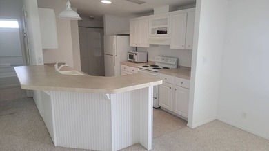Seller is ready to make a deal and welcomes all reasonable - photo 4