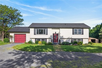 Discover the perfect blend of country living and equestrian - photo 2