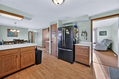 Discover the perfect blend of country living and equestrian - photo 9