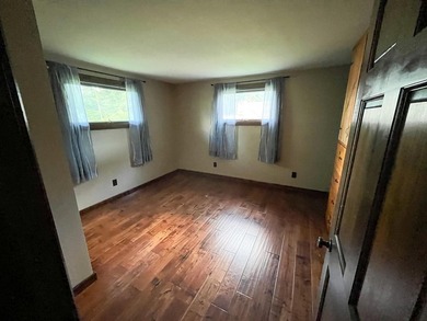 This 4BR, 2BA Rainy Lake property offers 100' of accessible - photo 10
