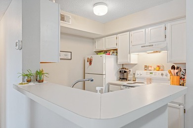 Lowest Priced 3rd Floor 2 bed / 2 bath, move in ready unit is - photo 11