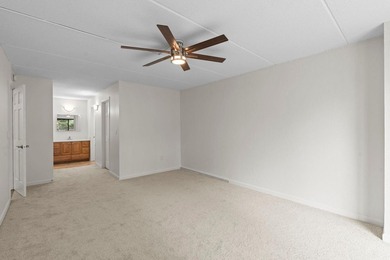 Rare opportunity to own a stunning 4th-floor corner unit in the - photo 11