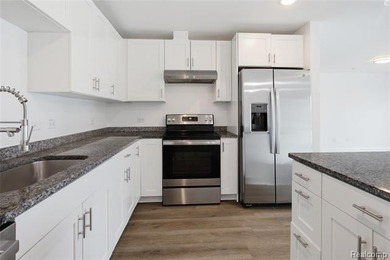 Experience elevated living in this luxurious 2-bedroom, 2-bath - photo 12